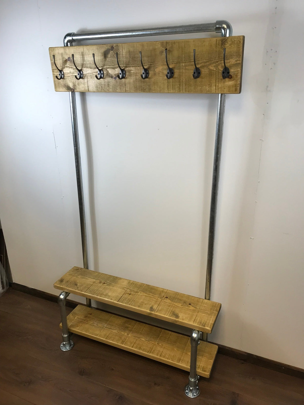 Rustic coat rack with shoe bench, Free standing with Rustic wood and Industrial pipe framework - hall furniture - entrance hall - storage - Industerior