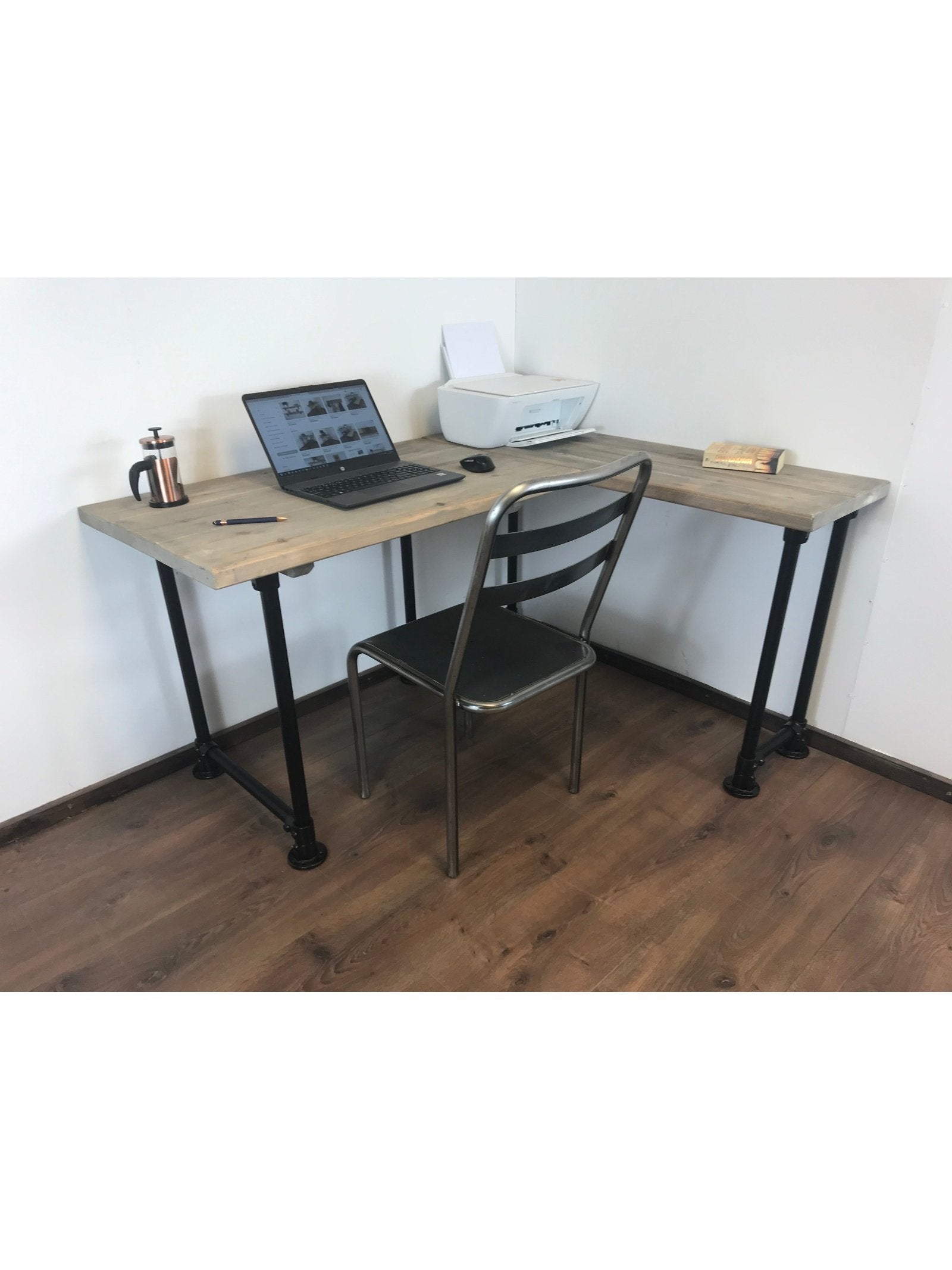 Rustic Corner Desk, with sturdy scaffold style black pipe legs, 5 wood finishes -Right/left-handed-Customisable. Industrial l shaped desk. - Industerior