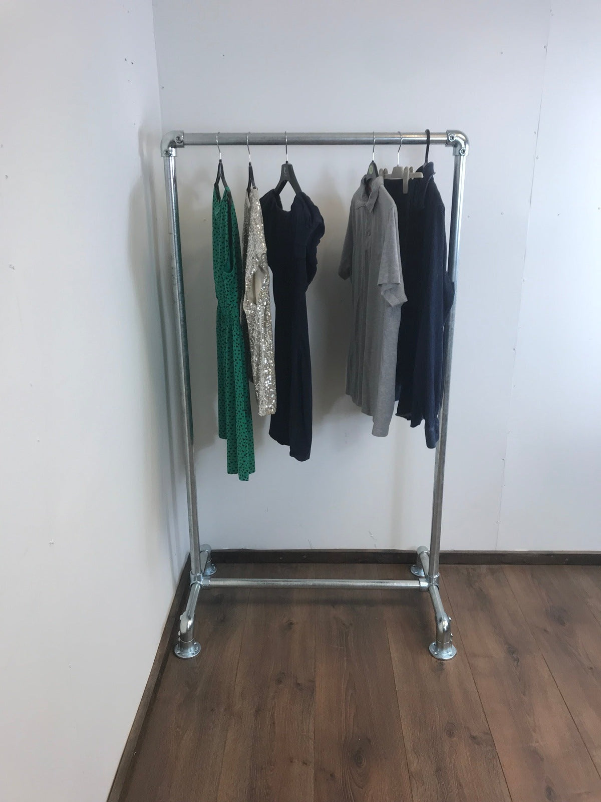 Sturdy Clothing Rail- 150cm high - Industrial clothing rail - Silver steel pipe - garment rail - various widths