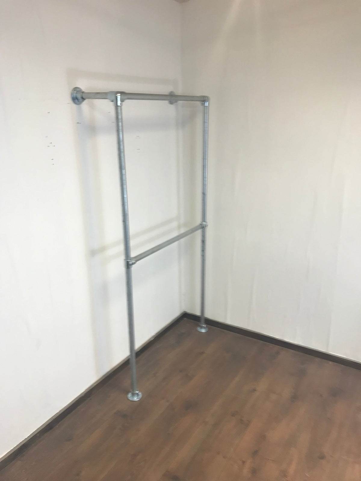 Wall-to-Floor Double Clothing Rail in Galvanized Silver or Black 180cm tall
