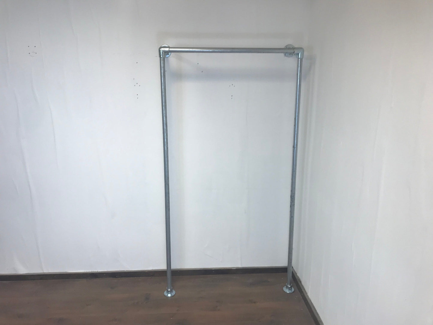 Wall-to floor -single Clothing Rail in Galvanized Silver or Black 180cm tall