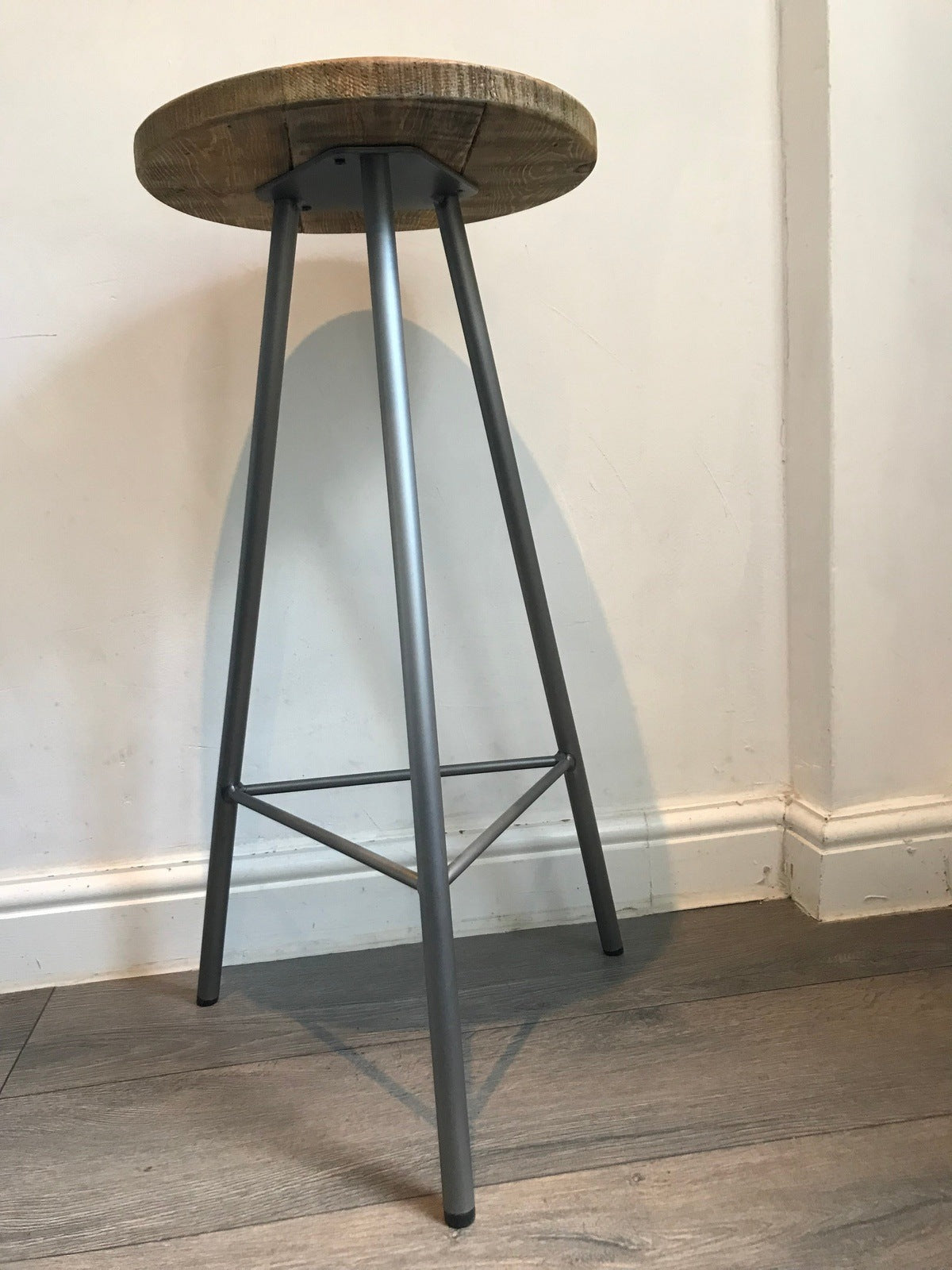 Rustic Hairpin Leg Bar Stool - Breakfast Bar Stool- NORD STOOL - 5 wood finishes - Industrial stool - rustic stool
