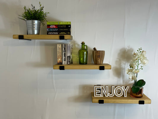 Rustic Elegance Meets Industrial Edge: The Allure of Rustic Look Shelving with Industrial Style Brackets